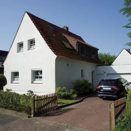 Holiday home Gemuetliches Haus Mit Grossem Traumhaften Garten *