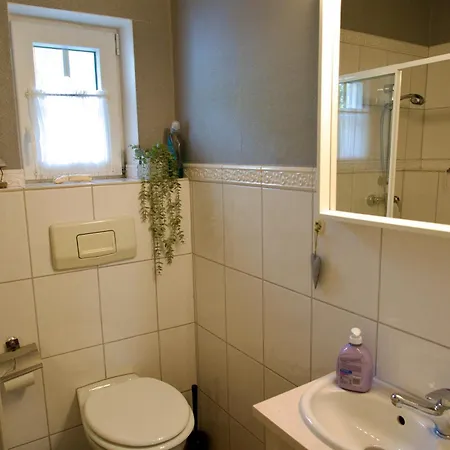 Gemuetliches Haus Mit Grossem Traumhaften Garten