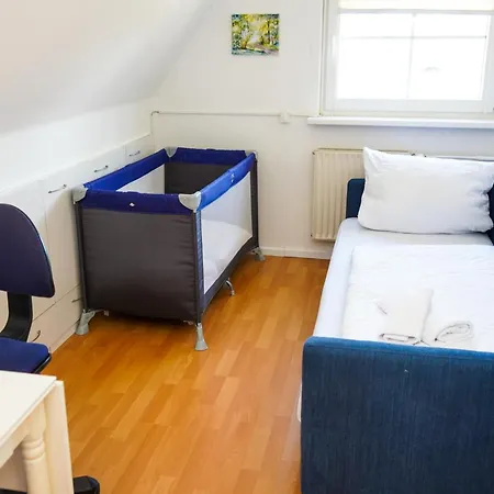 Gemuetliches Haus Mit Grossem Traumhaften Garten * Bremen