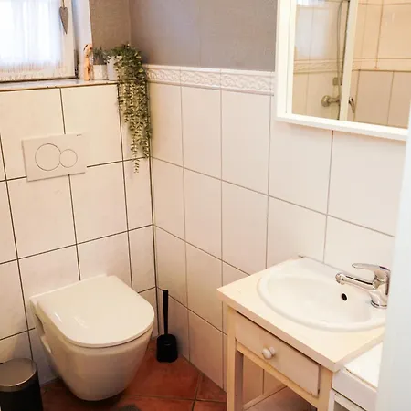 Hébergement de vacances Gemuetliches Haus Mit Grossem Traumhaften Garten *