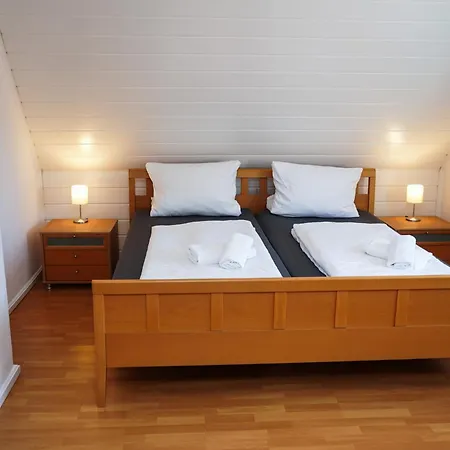 Gemuetliches Haus Mit Grossem Traumhaften Garten 펜션 브레멘