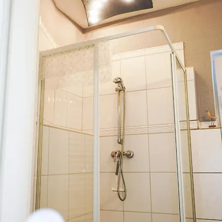 Hébergement de vacances Gemuetliches Haus Mit Grossem Traumhaften Garten Brême