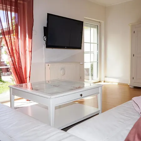 Dom wakacyjny Gemuetliches Haus Mit Grossem Traumhaften Garten *