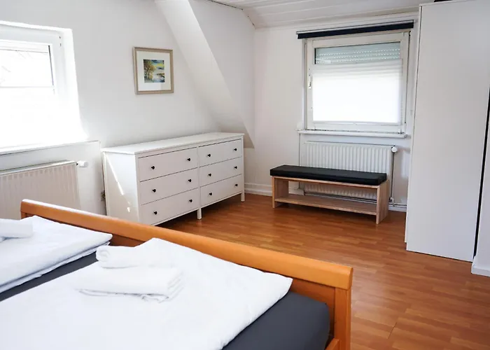 Hébergement de vacances Gemuetliches Haus Mit Grossem Traumhaften Garten Brême