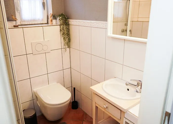 Hébergement de vacances Gemuetliches Haus Mit Grossem Traumhaften Garten *